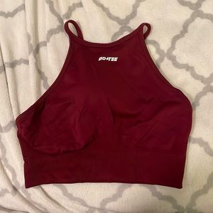Bo and tee high neck sports bra